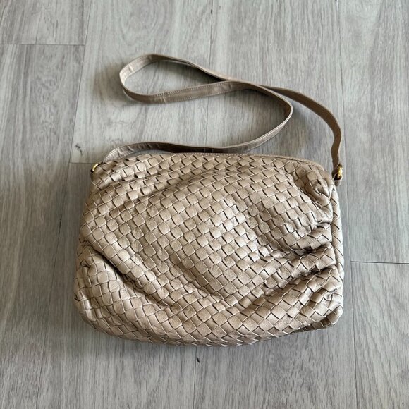 Vintage Saks Fifth Avenue Woven Bottega Veneta Bag - Picture 1 of 6